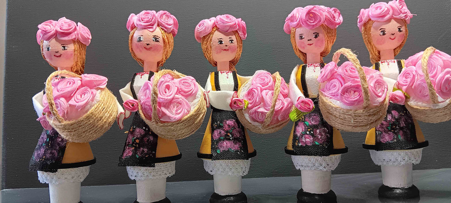 Wooden_doll-Rose_picker-oil_roses-Damascene-baskets_with_oil_roses-pink_roses-summer-rose_picker-women_hand_picking_roses-hand_painted-handmade