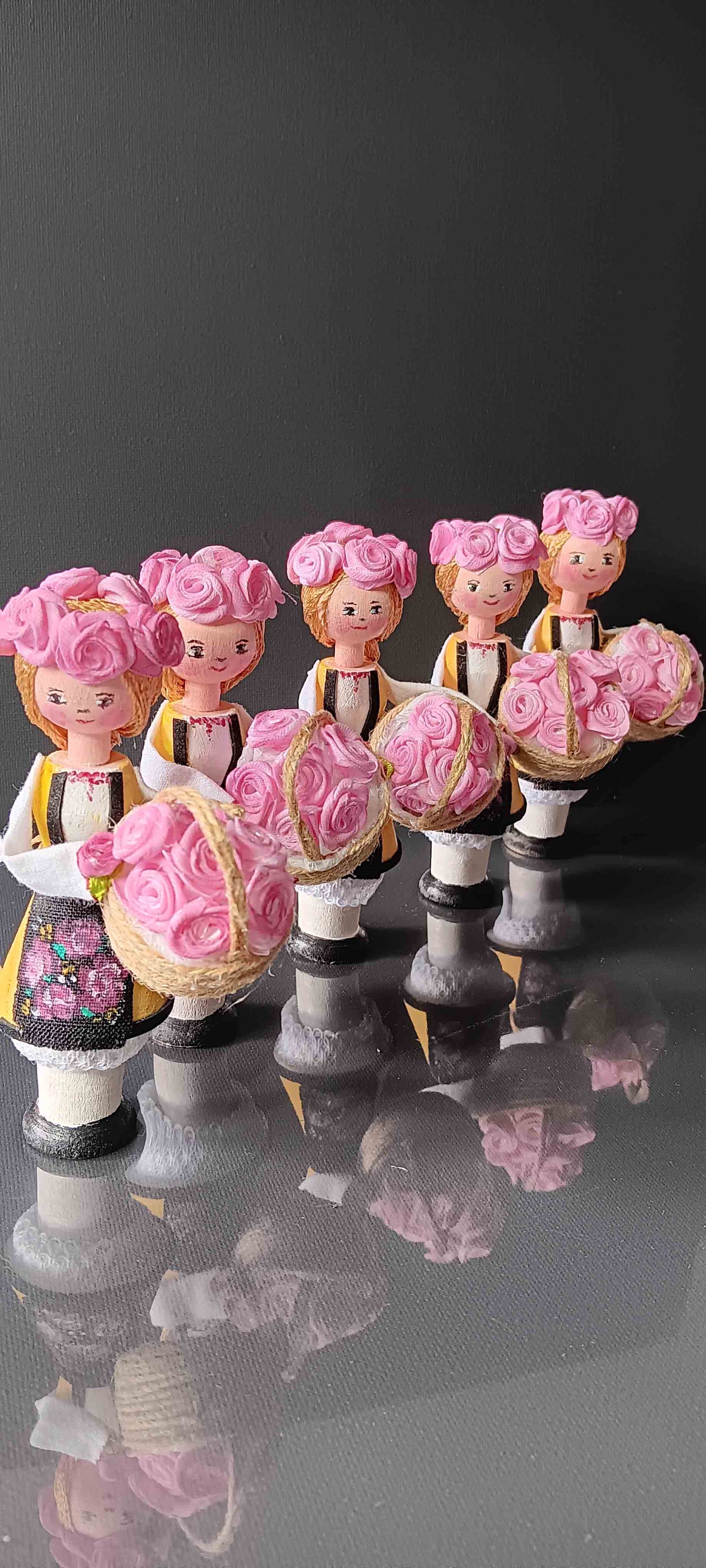 Wooden_doll-Rose_picker-oil_roses-Damascene-baskets_with_oil_roses-pink_roses-summer-rose_picker-women_hand_picking_roses-hand_painted-handmade